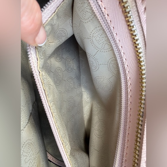 Michael Kors Selma Medium Satchel - Picture 10 of 15